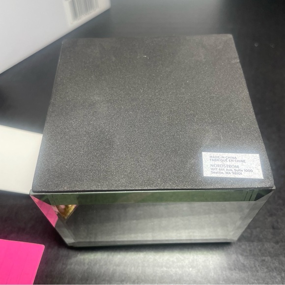BNWT NORDSTROM 3.5” CUBE MIRRORED JEWELRY BOX BEAUTIFUL! - Picture 8 of 15